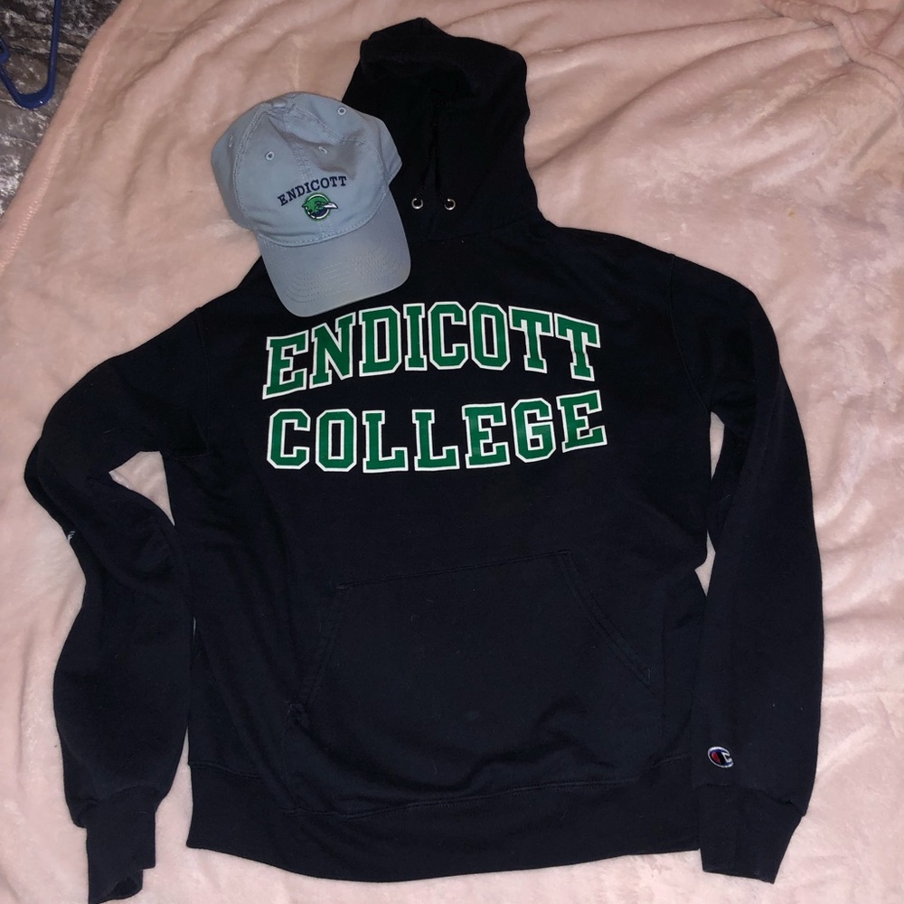Endicott Sweatshirt and Hat